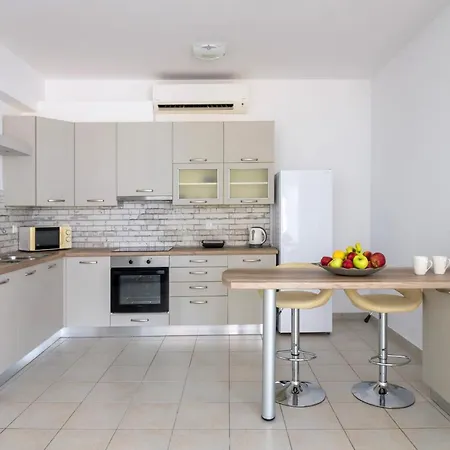 Flat Argostoli (Kefalonia)
